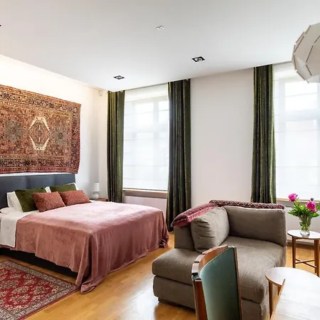 Palac Zieleniewskich Sw Marka 31 *