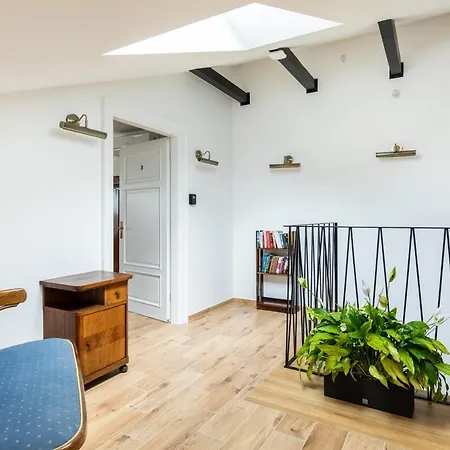 Palac Zieleniewskich Sw Marka 31 Апартаменты *