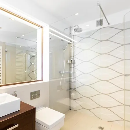 Palac Zieleniewskich Sw Marka 31 Apartment