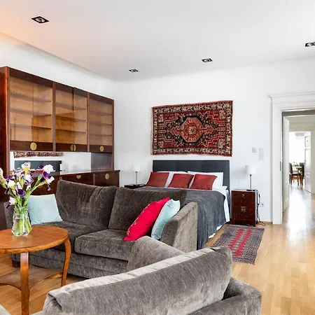 Palac Zieleniewskich Sw Marka 31 Apartment Krakow