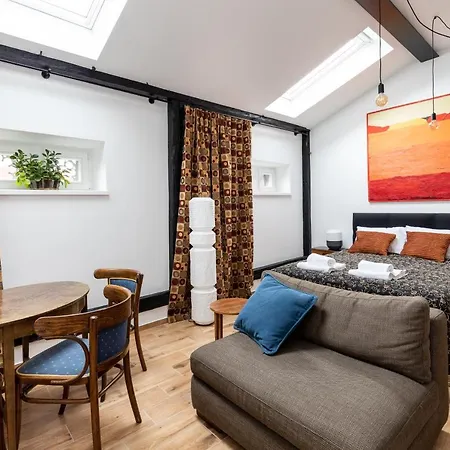Palac Zieleniewskich Sw Marka 31 Apartment *