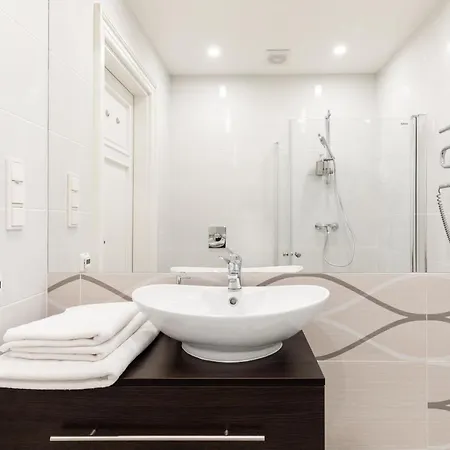Apartment Palac Zieleniewskich Sw Marka 31 *